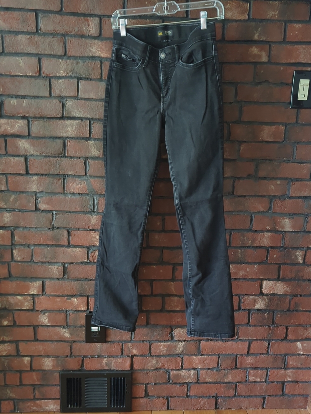 Lee Women’s Black Straight-Leg Jeans